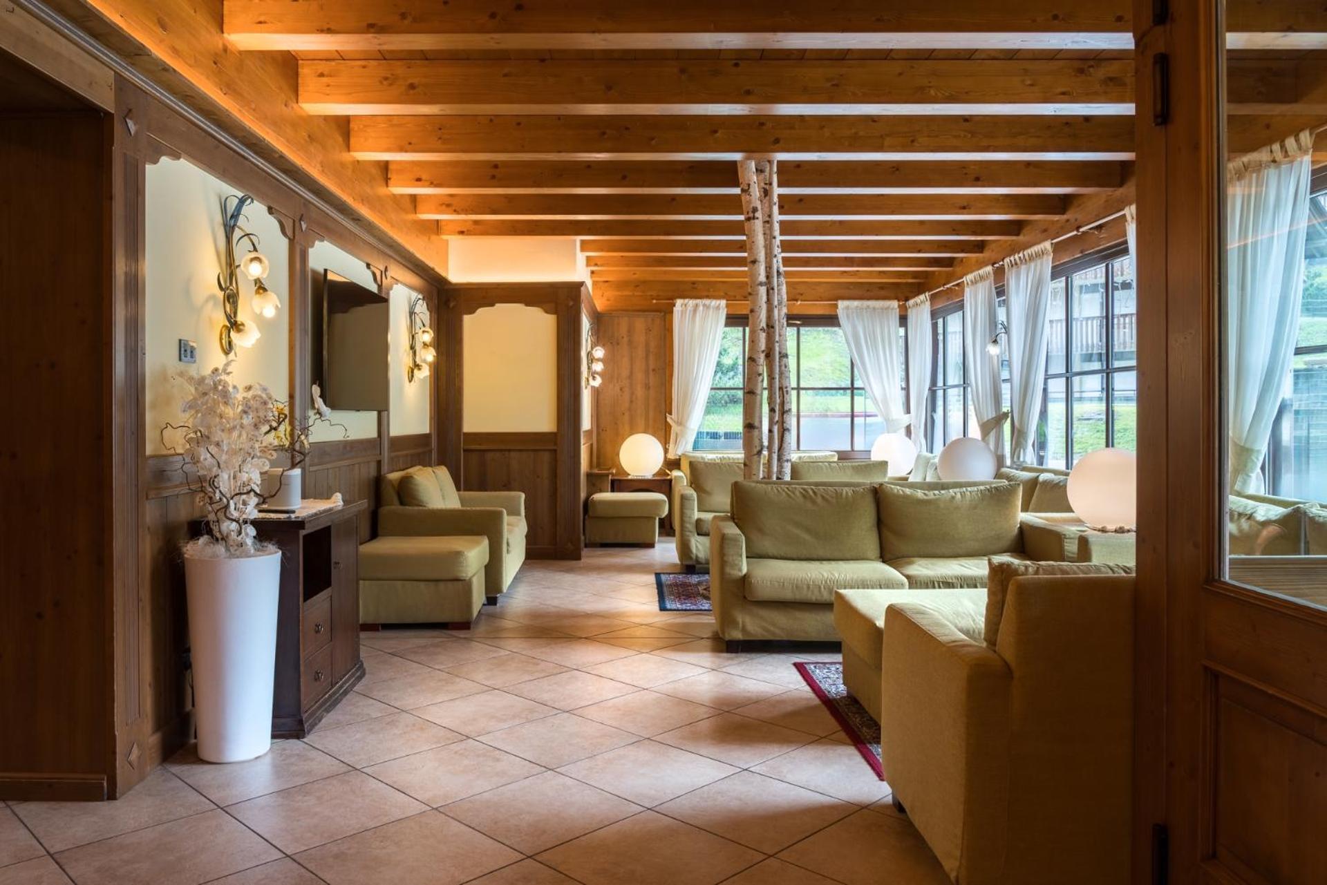 Hotel Betulla Мадона ди Кампильо Екстериор снимка